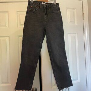 Topshop Straight Leg Jeans Women’s Size 26 x 32 Black Distressed Hem